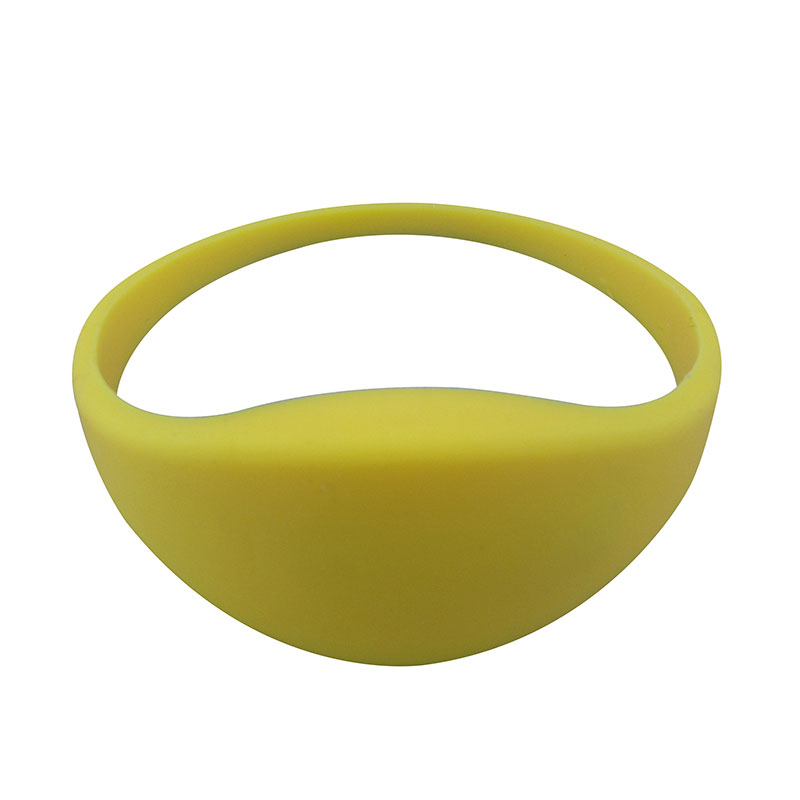 Waterproof Passive ID Slim Oblate Bracelet RFID Silicone Hand Wristband Untuk Kebugaran